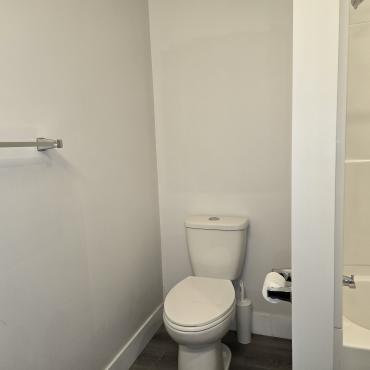 Bathroom - Toilet